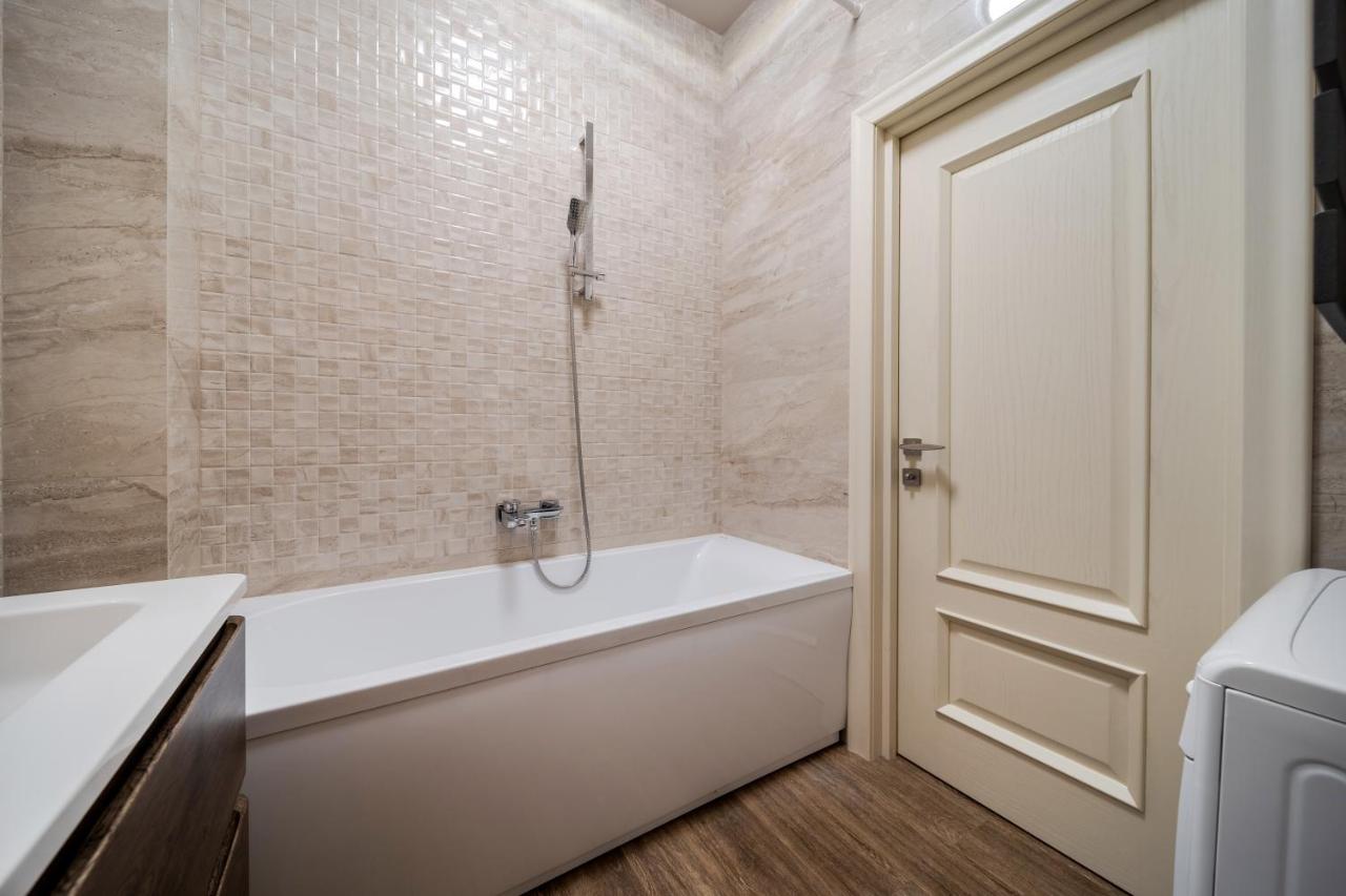 Inshiapartments On Kovzhuna Str Lviv Exterior photo